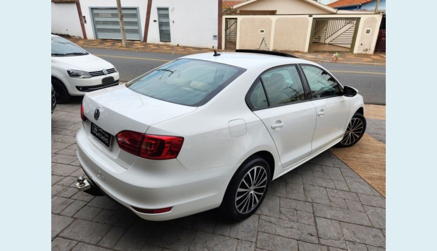 VOLKSWAGEN JETTA 2.0 COMFORTLINE 120CV FLEX 4P TIPTRONIC - N/D - 2012 Foto 2 (Grande)