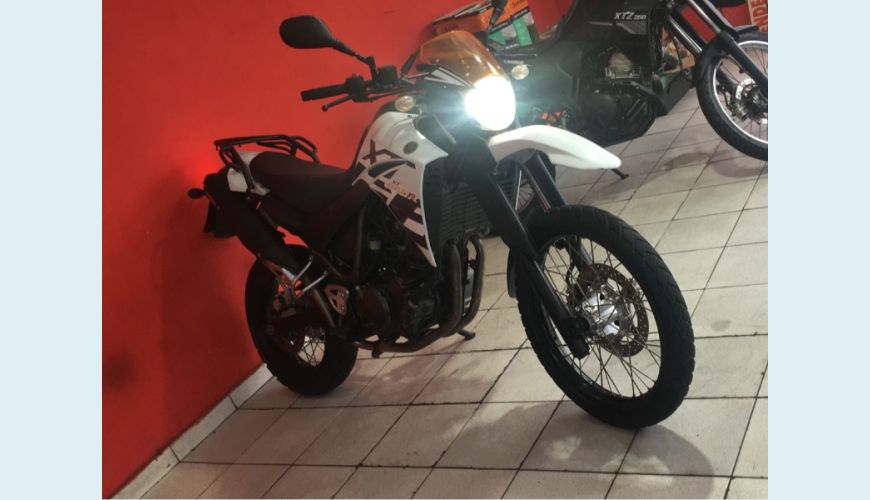 YAMAHA XT 660 R - BRANCO - 2013 Foto 2 (Grande)