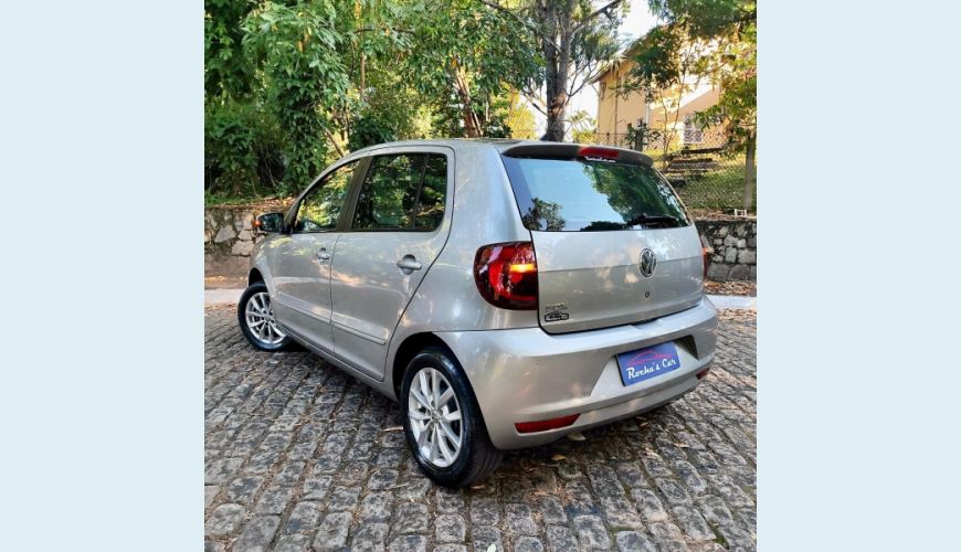 VOLKSWAGEN FOX I-TREND 1.6 MANUAL - PRATA - 2014 Foto 2 (Grande)