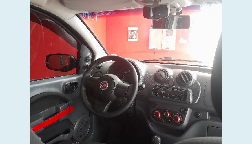 FIAT UNO SPORTING 1.4 EVO FIRE FLEX 8V 4P - PRETO - 2013 Foto 2 (Grande)
