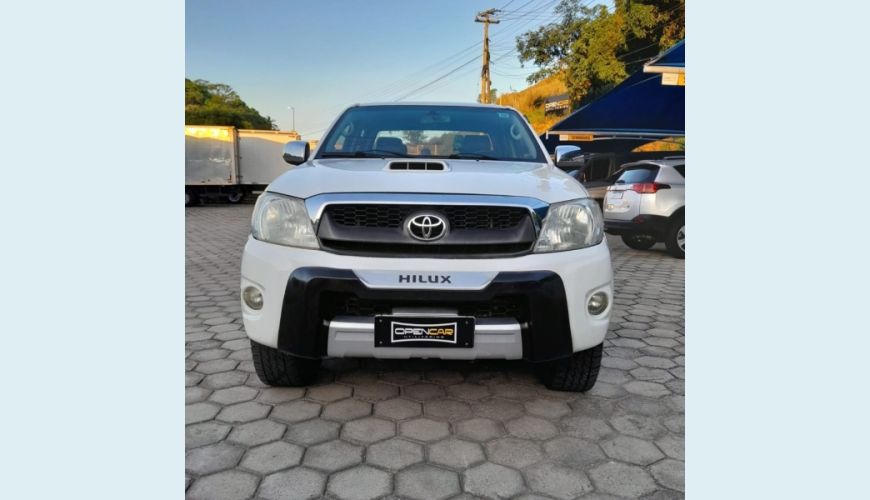 TOYOTA HILUX 3.0 SRV 4X4 CD 16V TURBO INTERCOOLER DIESEL 4P AUT. - BRANCO - 2011 Foto 2 (Grande)