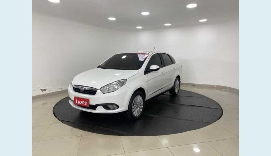 FIAT GRAND SIENA ESSENCE 1.6 16V FLEX - BRANCO - 2015 Foto 2 (Grande)