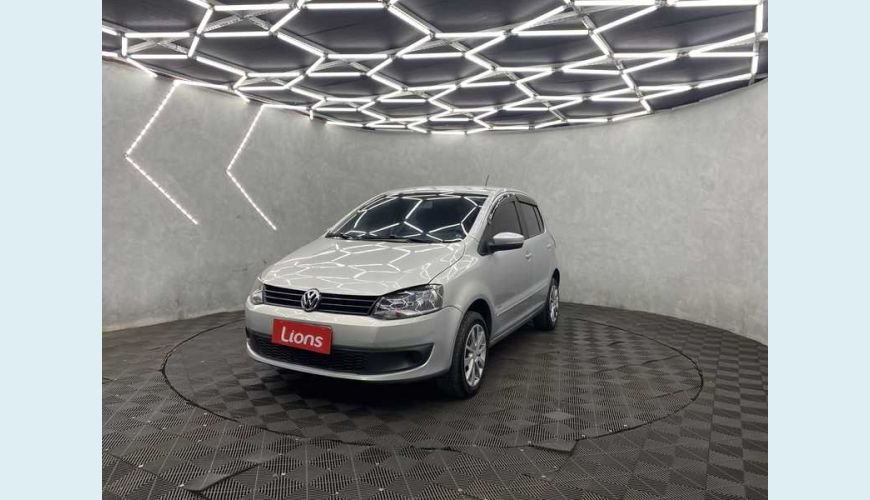 VOLKSWAGEN FOX 1.0 TEC FLEX 4P - PRATA - 2013 Foto 2 (Grande)