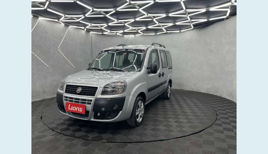 FIAT DOBLO ESSENCE 1.8 16V FLEX - PRATA - 2021 Foto 2 (Grande)