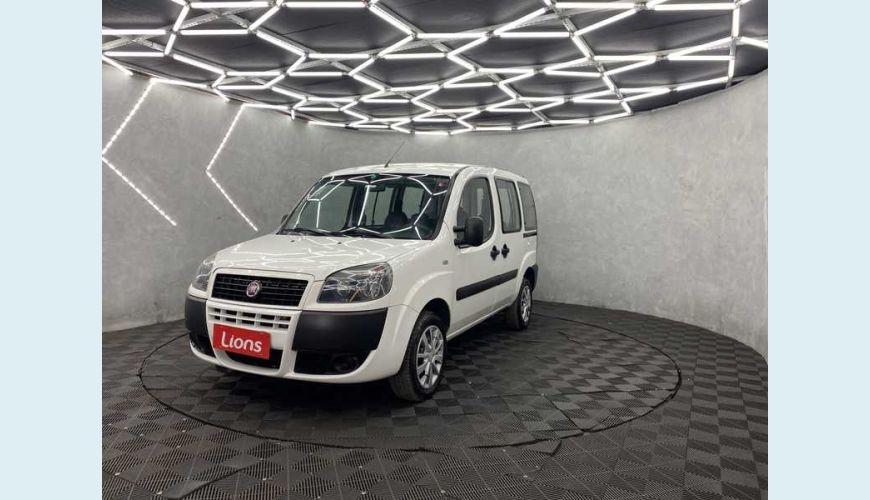 FIAT DOBLO ESSENCE 1.8 16V FLEX - BRANCO - 2020 Foto 2 (Grande)