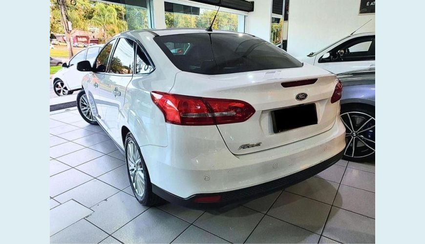 FORD FOCUS SEDAN 2.0 - BRANCO - 2018 Foto 2 (Grande)