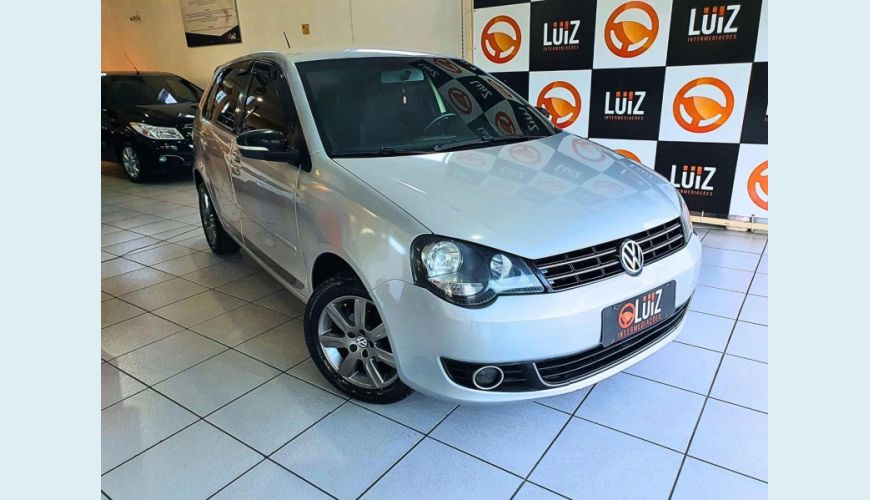 VOLKSWAGEN POLO 1.6 SPORTLINE - PRATA - 2013 Foto 2 (Grande)
