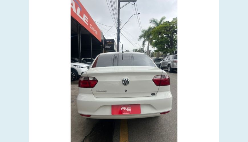 VOLKSWAGEN VOYAGE - BRANCO - 2014 Foto 2 (Grande)