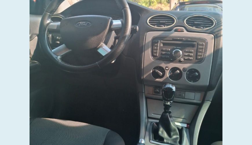 FORD FOCUS 2.0 16V/ 2.0 16V FLEX 5P - PRETO - 2011 Foto 2 (Grande)