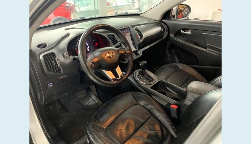 KIA SPORTAGE LX3 2.0G4 - PRATA - 2011 Foto 2 (Grande)