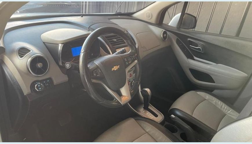 CHEVROLET TRACKER 1.8 MPFI LTZ 4X2 16V FLEX 4P AUT - BRANCO - 2015 Foto 2 (Grande)
