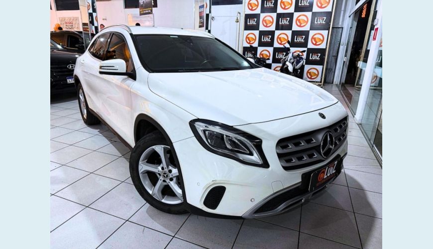 MERCEDES-BENZ GLA200FF - BRANCO - 2018 Foto 2 (Grande)