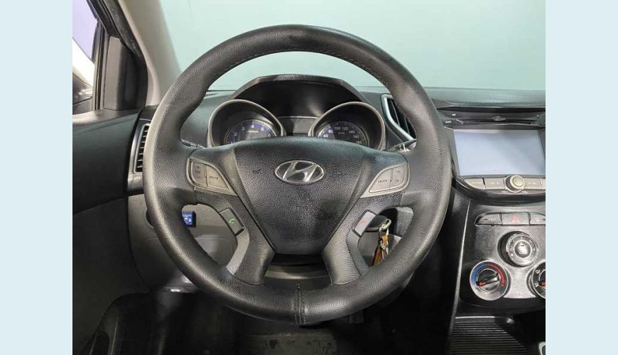 HYUNDAI HB 20S 1.6 COMFORT PLUS AUT. FLEX - PRETO - 2015 Foto 2 (Grande)