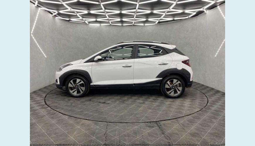 HYUNDAI HB 20X DIAMOND PLUS BLUELINK 1.6 AUT. FLEX - BRANCO - 2022 Foto 2 (Grande)