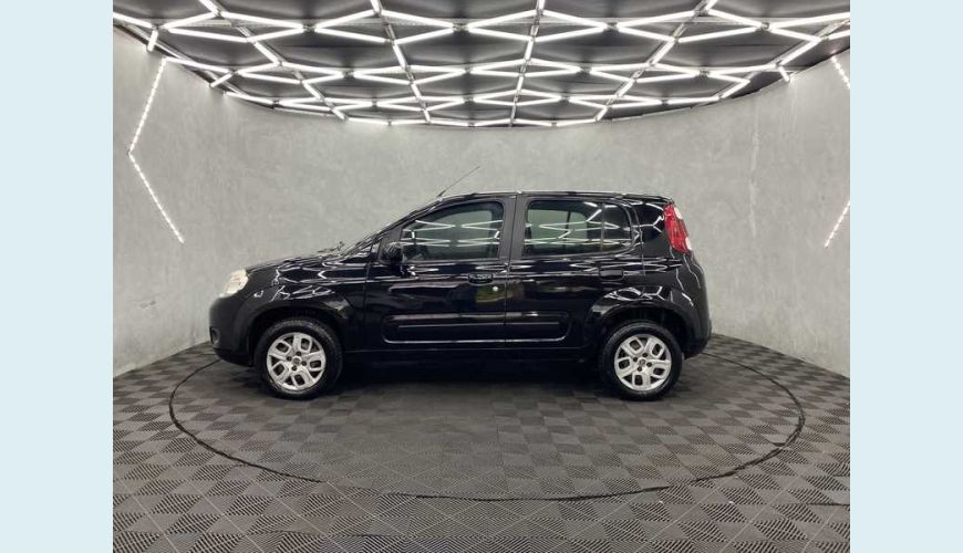 FIAT UNO ATTRACTIVE 1.4 8V (FLEX) 4P - PRETO - 2011 Foto 2 (Grande)