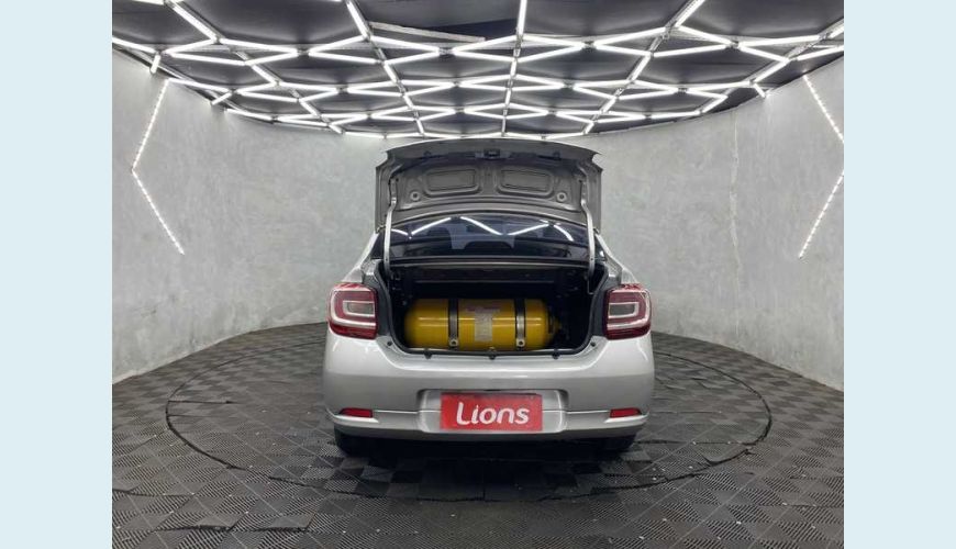 RENAULT LOGAN AUTHENTIQUE 1.0 12V SCE (FLEX) - PRATA - 2018 Foto 2 (Grande)