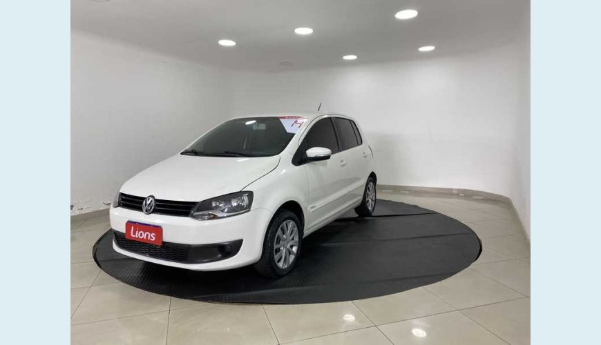 VOLKSWAGEN FOX 1.0 TEC (FLEX) 2P - BRANCO - 2014 Foto 2 (Grande)