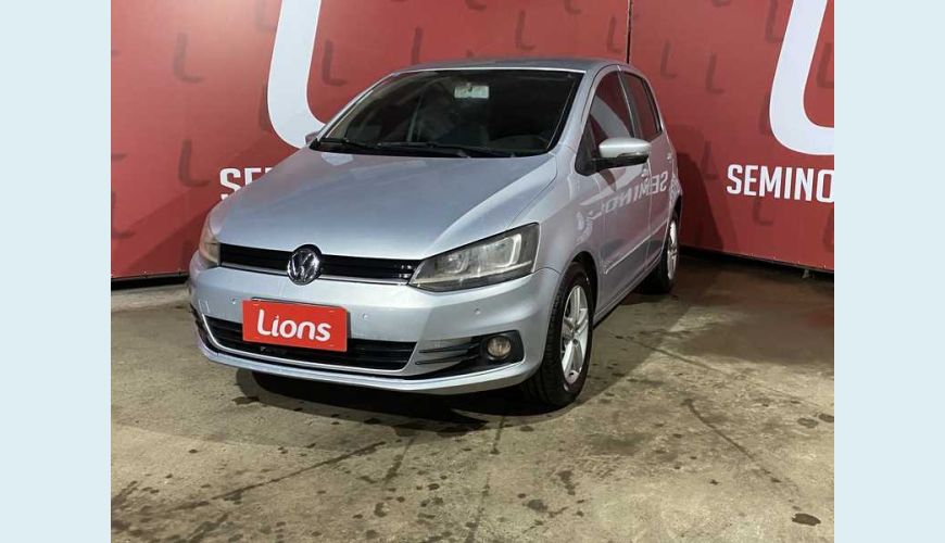 VOLKSWAGEN FOX COMFORTLINE 1.6 MSI FLEX - PRATA - 2015 Foto 2 (Grande)