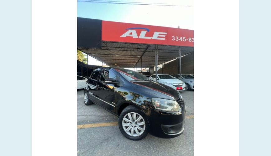 VOLKSWAGEN FOX - PRETO - 2014 Foto 2 (Grande)