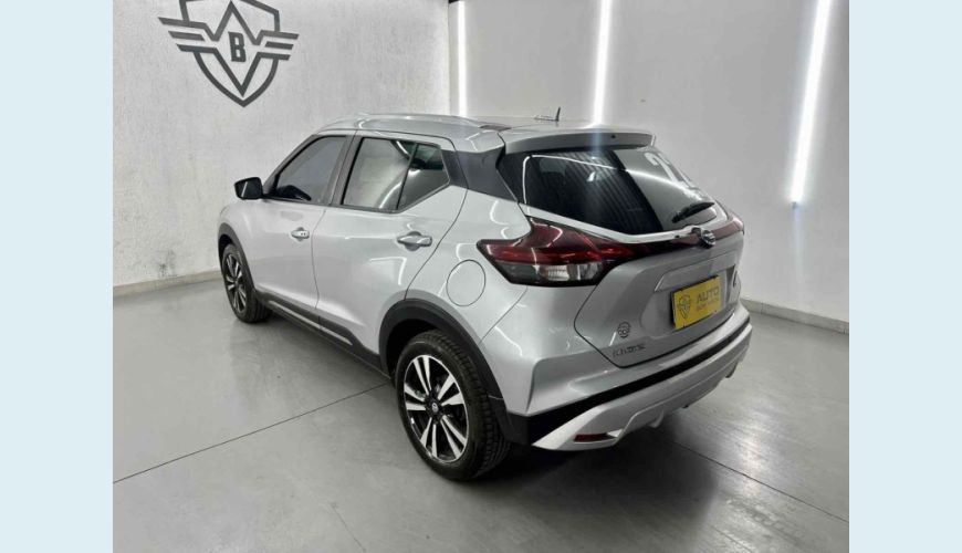 NISSAN KICKS - PRATA - 2022 Foto 2 (Grande)