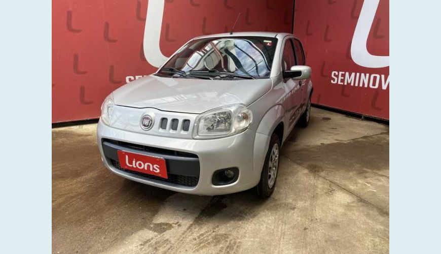 FIAT UNO VIVACE 1.0 8V (FLEX) 4P - PRATA - 2012 Foto 2 (Grande)