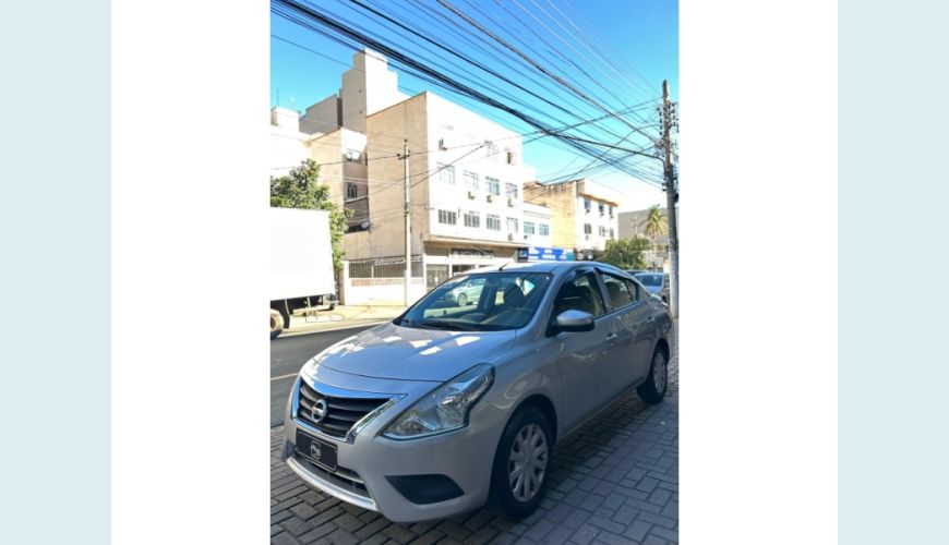 NISSAN VERSA - PRATA - 2020 Foto 2 (Grande)