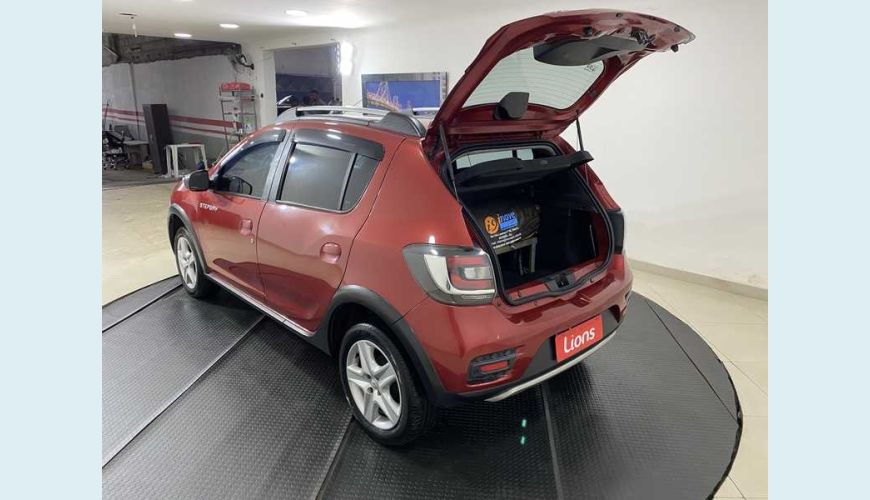 RENAULT SANDERO STEPWAY 1.6 8V FLEX MANUAL 4P - VERMELHO - 2015 Foto 2 (Grande)