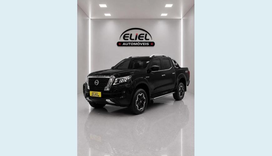 NISSAN FRONTIER PLATINUM 2.3 B.TURBO DIESEL FLEX AUT. 4P - PRETO - 2023 Foto 2 (Grande)