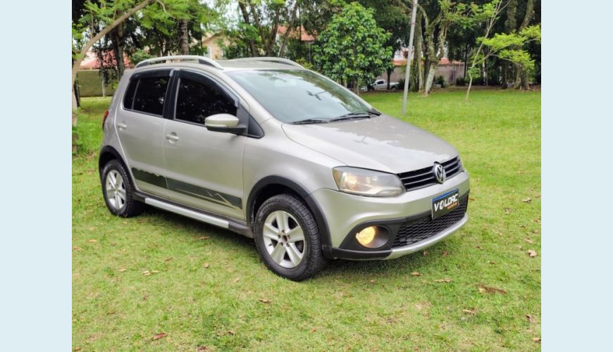 VOLKSWAGEN CROSSFOX FLEX MANUAL 5P - DOURADO - 2011 Foto 2 (Grande)
