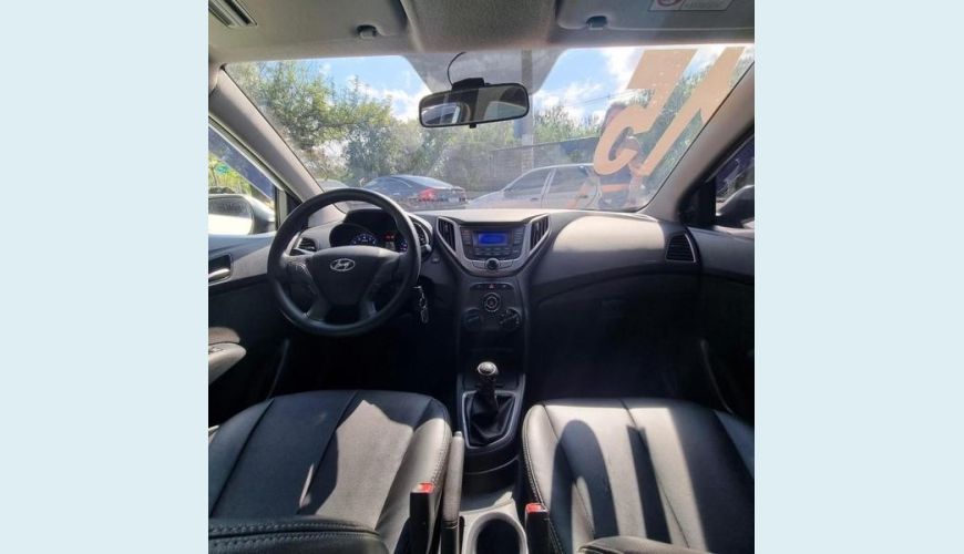 HYUNDAI HB 20 COMFORT 1.0 FLEX MANUAL 4P - BRANCO - 2015 Foto 2 (Grande)