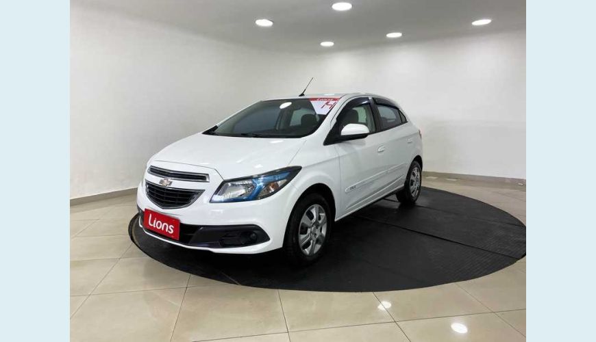 CHEVROLET ONIX LT SPE/4 1.4 FLEX MANUAL 4P - BRANCO - 2014 Foto 2 (Grande)