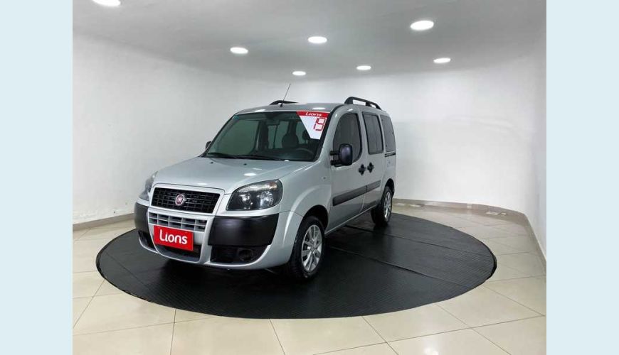FIAT DOBLO ESSENCE 1.8 FLEX MANUAL 4P - PRATA - 2019 Foto 2 (Grande)