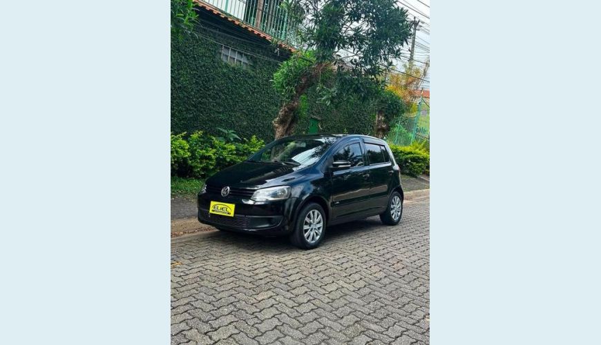 VOLKSWAGEN FOX GII 1.0 FLEX MANUAL 4P - PRETO - 2013 Foto 2 (Grande)