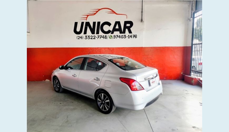 NISSAN VERSA FLEX MANUAL 4P - PRATA - 2018 Foto 2 (Grande)