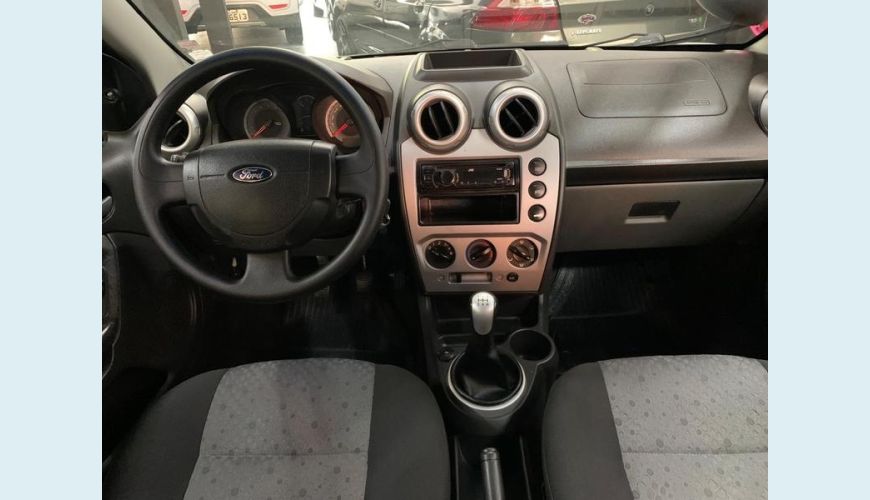 FORD FIESTA 1.6 FLEX MANUAL 4P - PRATA - 2011 Foto 2 (Grande)