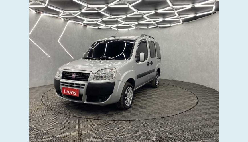FIAT DOBLO ESSENCE 1.8 FLEX MANUAL 4P - PRATA - 2018 Foto 2 (Grande)