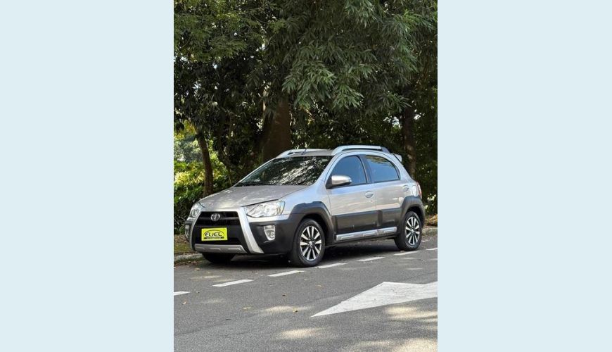 TOYOTA ETIOS HB CROSS 1.5 FLEX AUT. 4P - PRATA - 2018 Foto 2 (Grande)