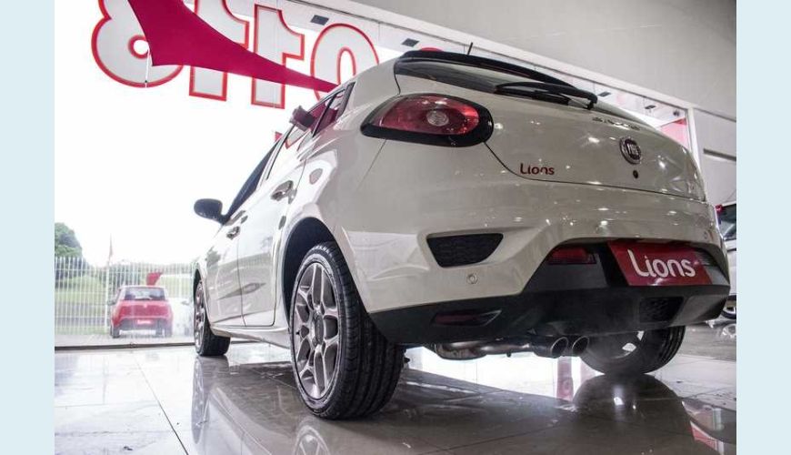 FIAT BRAVO BLACKMOTION 1.8 16V FLEX MANUAL 4P - BRANCO - 2016 Foto 2 (Grande)
