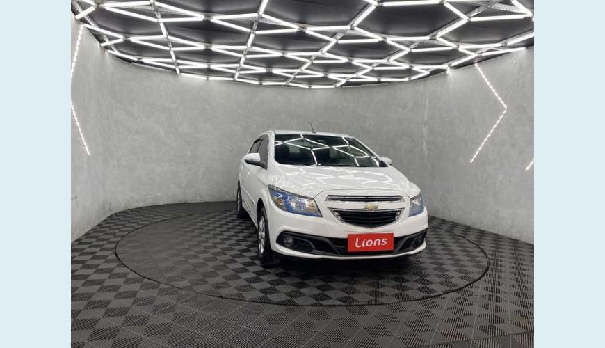 CHEVROLET PRISMA LT 1.0 FLEX MANUAL 4P - BRANCO - 2016 Foto 2 (Grande)