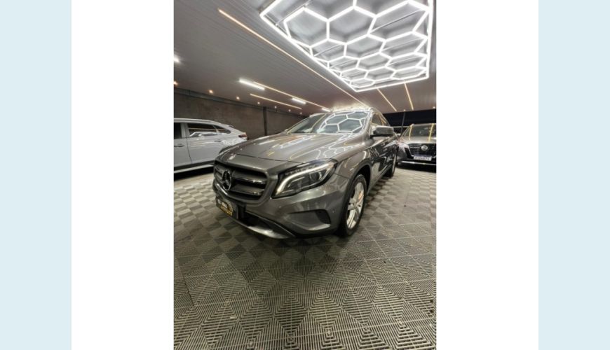 MERCEDES-BENZ MERCEDES-BENZ GLA 200 FLEX AUT. 4P - CINZA - 2017 Foto 2 (Grande)