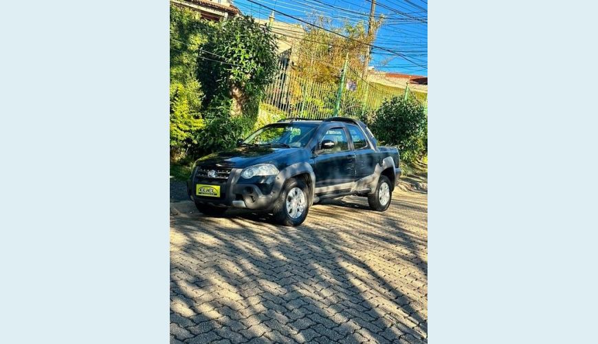 FIAT FIAT STRADA ADVENTURE CD 1.8 FLEX MANUAL 2P - AZUL - 2011 Foto 2 (Grande)
