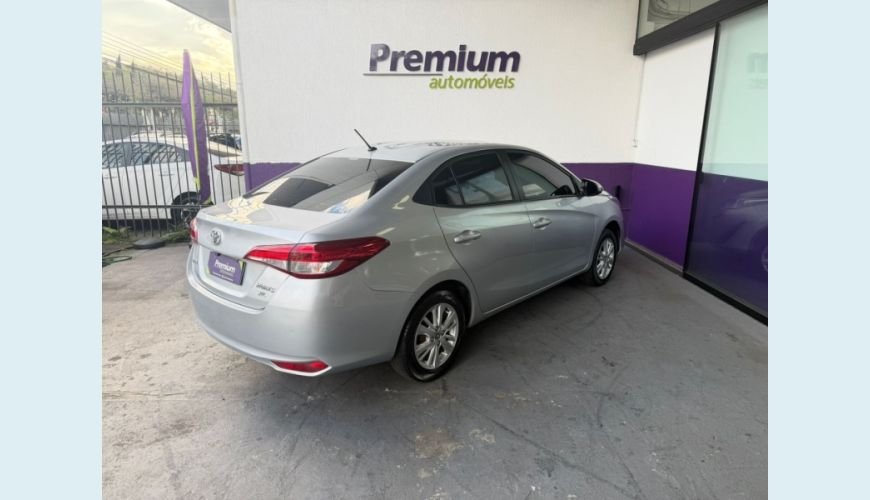 TOYOTA TOYOTA YARIS FLEX AUT. 4P - PRATA - 2019 Foto 2 (Grande)