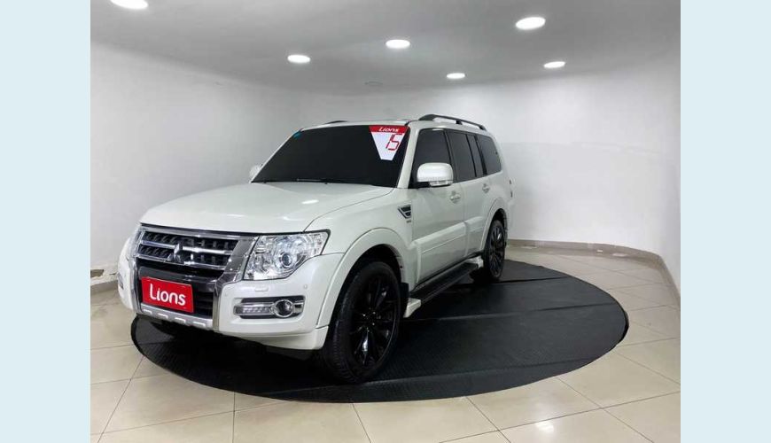 MITSUBISHI MITSUBISHI PAJERO FULL HPE 3.8 GASOLINA AUT. 4P - BRANCO - 2015 Foto 2 (Grande)