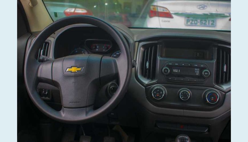 CHEVROLET S-10 CS LS 4WD 2.8 FLEX MANUAL 2P - PRATA - 2018 Foto 2 (Grande)