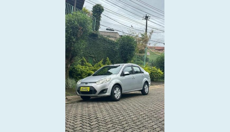 FORD FIESTA 1.0 FLEX MANUAL 4P - PRATA - 2014 Foto 2 (Grande)