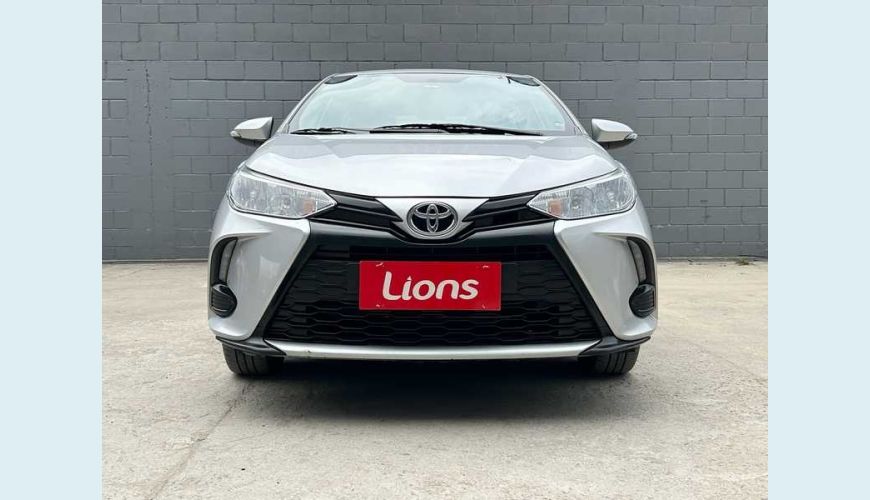 TOYOTA YARIS XL 1.5 (FLEX) (AUT) - PRATA - 2025 Foto 2 (Grande)