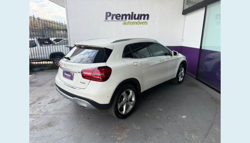 MERCEDES-BENZ GLA 200 - BRANCO - 2018 Foto 2 (Grande)