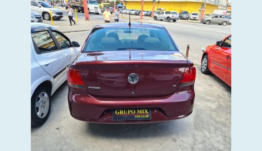 VOLKSWAGEN VOYAGE 1.6 MI TREND 8V FLEX 4P MANUAL - VERMELHO - 2009 Foto 3 (Grande)