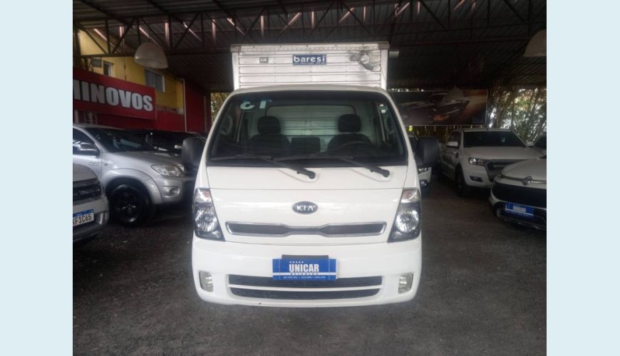 KIA BONGO 2.5 K-2500 4X2 CS TURBO DIESEL 2P MANUAL - BRANCO - 2013 Foto 3 (Grande)