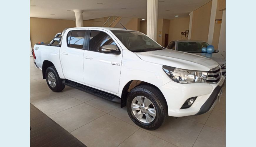 TOYOTA HILUX 2.8 SRV 4X4 CD 16V DIESEL 4P AUT. - BRANCO - 2017 Foto 3 (Grande)